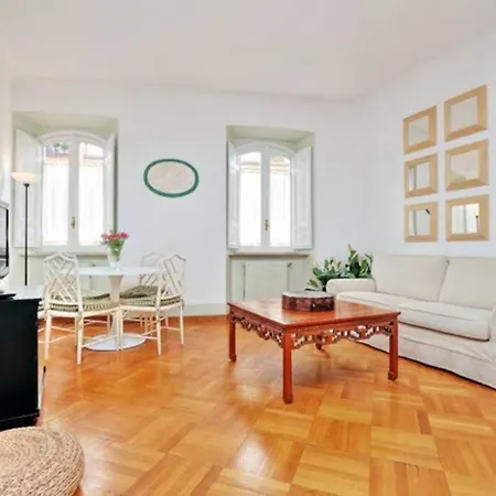 Cozy Spagna Apartment